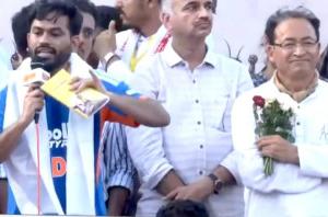 Cockroach Janata Party Protests at Savitribai Phule Pune University, Demands Education Minister's Resignation